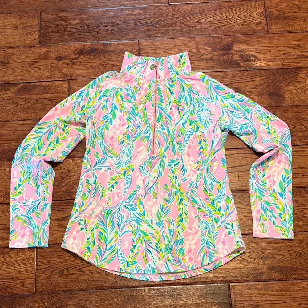 Lilly Pulitzer 50+ UPF Skipper Round Hem Popover Pink Green Blue Floral - Picture 2 of 7